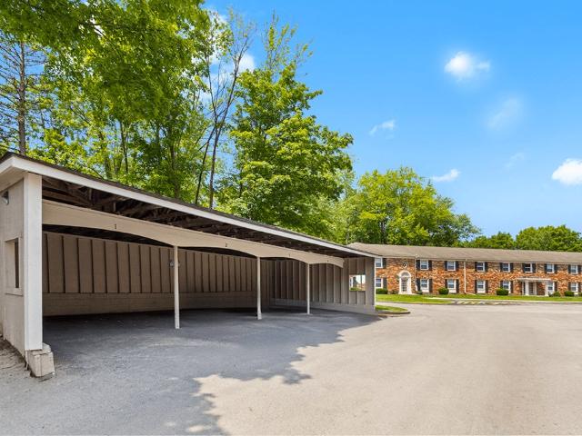 1 BR, 1 BA Apartment 1325 W. 75th Court Terrace, Apt. B Unit 00319, Indianapolis, IN 46260