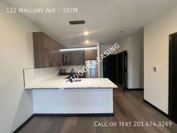 1 BR, 1 BA Apartment 132 Mallory Ave, Jersey City, NJ 07304