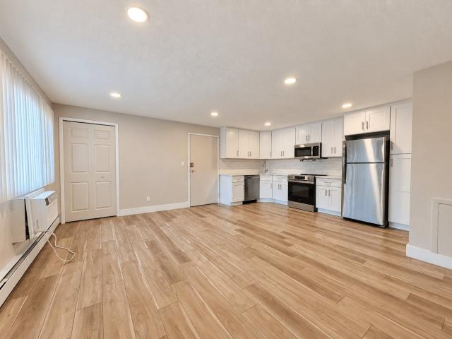 1 BR, 1 BA Apartment 13308 Starlite Drive Unit 6E, Brookpark, OH 44142