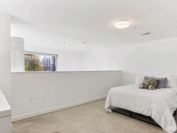 1 BR, 1 BA Apartment 1333 Powell Street Unit 301, Emeryville, CA 94608