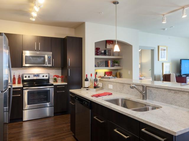 1 BR, 1 BA Apartment 1340 West Gray Street Unit 1 526, Houston, TX 77019