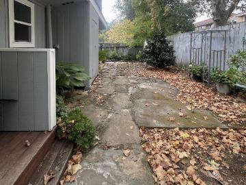 1 BR, 1 BA Apartment 134 Cypress Street, Redwood City, CA 94061