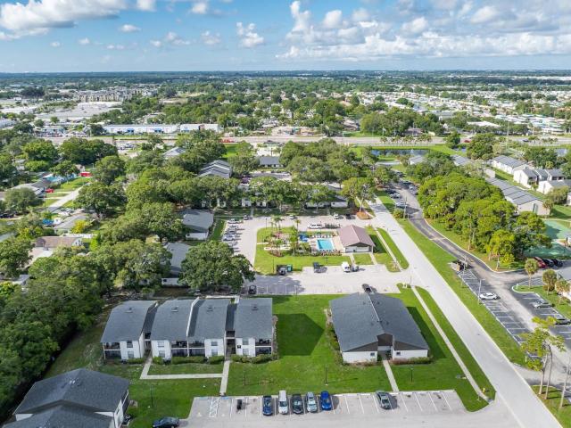 1 BR, 1 BA Apartment 13500 Rodgers Avenue Unit 1111, Largo, FL 33771