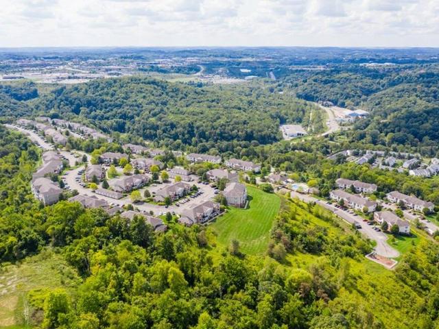 1 BR, 1 BA Apartment 1350 Ventana Drive Unit 2426, Coraopolis, PA 15108