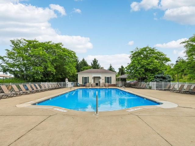 1 BR, 1 BA Apartment 1350 Ventana Drive Unit 2826, Coraopolis, PA 15108