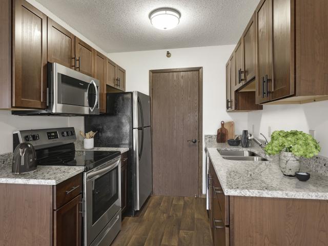 1 BR, 1 BA Apartment 1351 Hampshire Avenue South Unit 122, Minneapolis, MN 55426