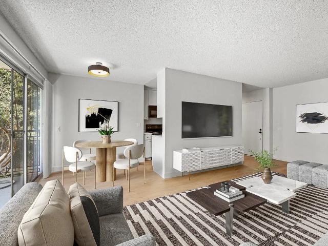 1 BR, 1 BA Apartment 1352 S Carmelina Avenue Unit 207, Los Angeles, CA 90025