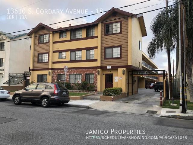 1 BR, 1 BA Apartment 13610 S. Cordary Avenue, Hawthorne, CA 90250