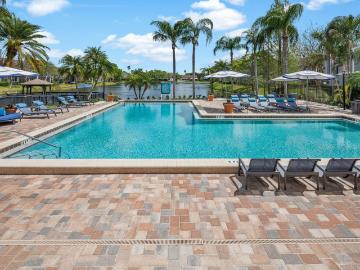 1 BR, 1 BA Apartment 13621 Feather Sound Circle East Unit 0814, Clearwater, FL 33762