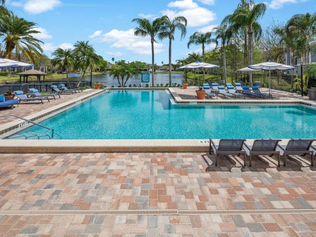 1 BR, 1 BA Apartment 13621 Feather Sound Circle East Unit 1512, Clearwater, FL 33762