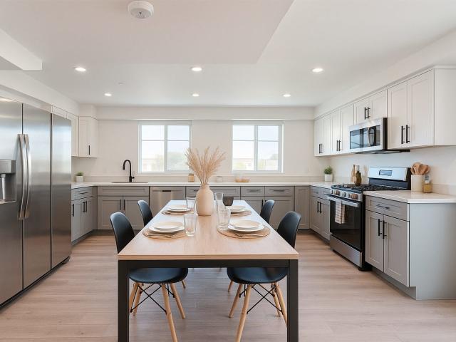 1 BR, 1 BA Apartment 1366 West 35th Street Unit 1368 1/2 W 35th St 301 Private Bathroom, Los Angeles, CA 90007