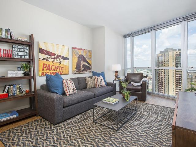 1 BR, 1 BA Apartment 1369 Spruce Place Unit 3003, Minneapolis, MN 55403