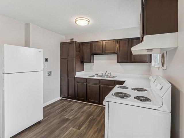 1 BR, 1 BA Apartment 1385 Ashley River Rd Unit 12F, Charleston, SC 29407