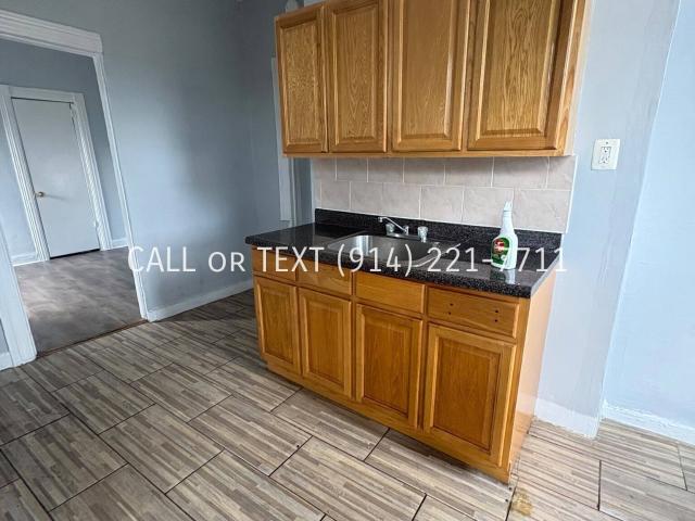 1 BR, 1 BA Apartment 138 Orchard St, Yonkers, NY 10703