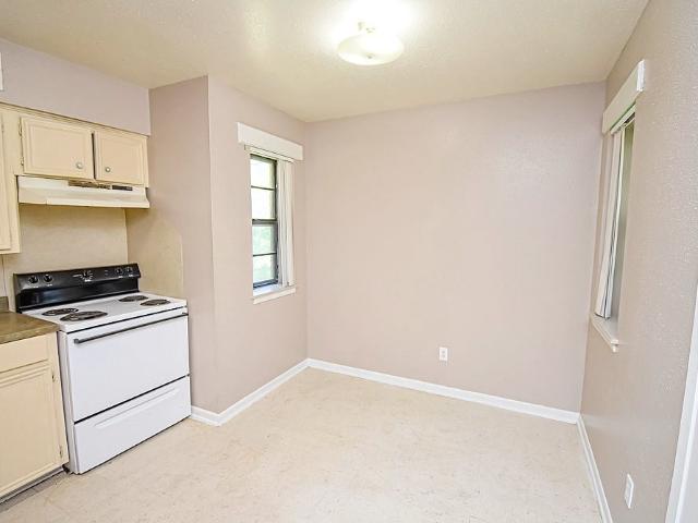 1 BR, 1 BA Apartment 138 Sandpiper Circle, Palacios, TX 77465