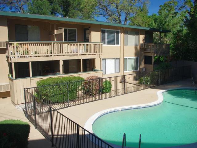 1 BR, 1 BA Apartment 1390 Creekside Drive Unit 19, Walnut Creek, CA 94596