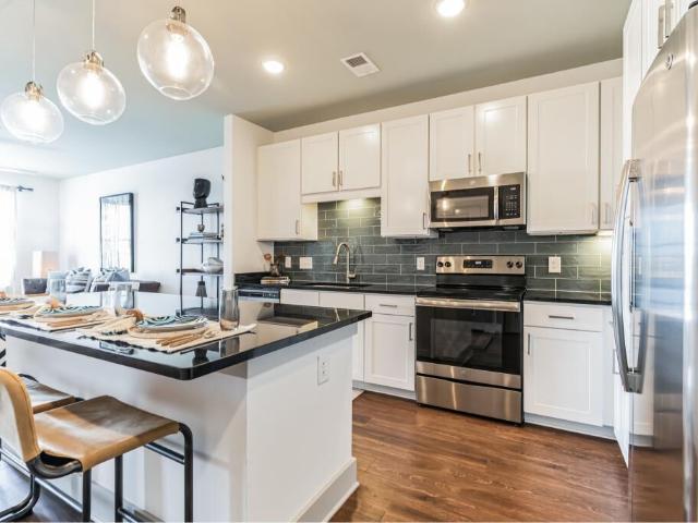 1 BR, 1 BA Apartment 1390 Adams Street Unit 314, Nashville, TN 37208