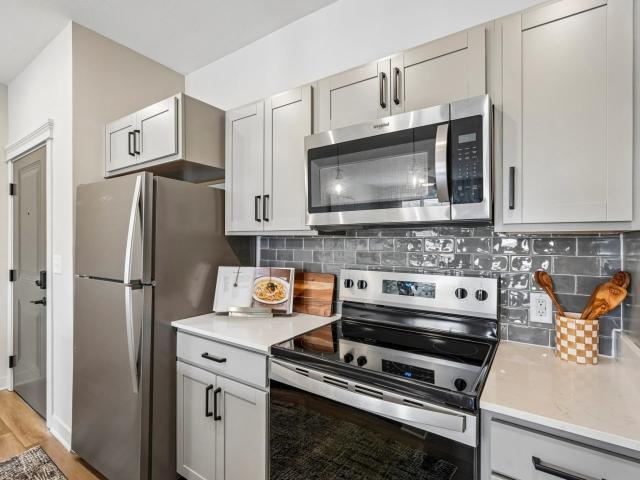1 BR, 1 BA Apartment 13957 Royal Park Drive Unit 4 4 303, Noblesville, IN 46060