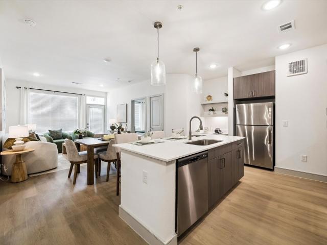 1 BR, 1 BA Apartment 13959 Hillcroft Avenue Unit 1414, Houston, TX 77085