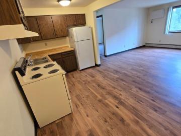 1 BR, 1 BA Apartment 1398 Kingston Terrace #3 Unit 1636 08, Green Bay, WI 54302