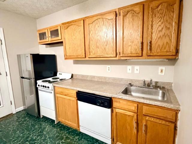 1 BR, 1 BA Apartment 139 Macey Avenue, Versailles, KY 40383