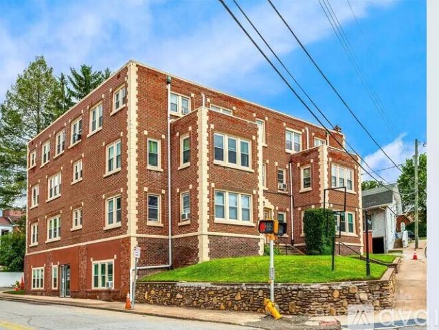 1 BR, 1 BA Apartment 13 Newfound St, Unit 2, Canton, NC 28716