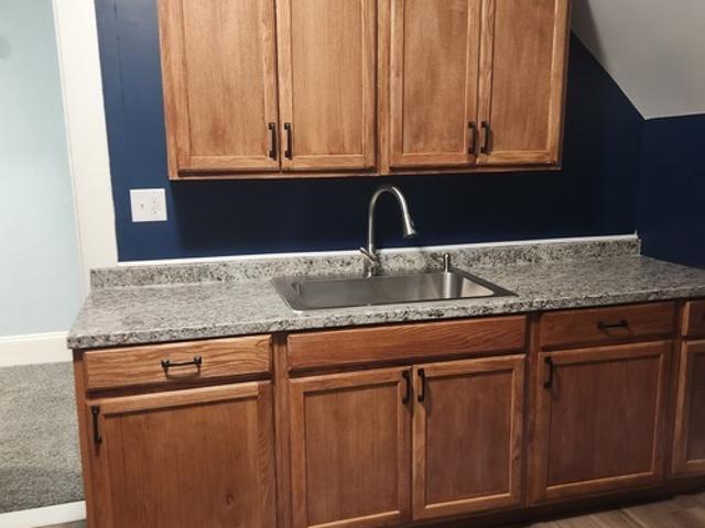 1 BR, 1 BA Apartment 13 King St, Unit A, Rochester, NH 03867