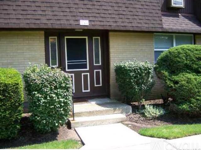 1 BR, 1 BA Apartment 1 Germonds Village, Unit 1, Bardonia, NY 10954