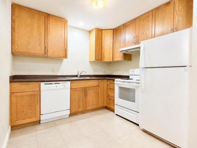 1 BR, 1 BA Apartment 1 Main St W, Kingsville, ON N9Y 1H2