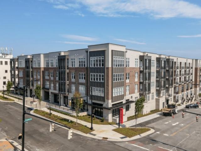 1 BR, 1 BA Apartment 1 North Center Street NW Unit 324, Hickory, NC 28601