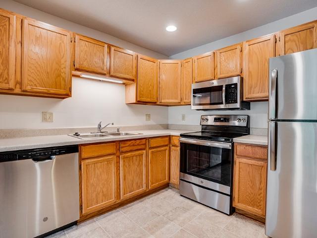1 BR, 1 BA Apartment 1 Riverplace Dr Unit 214, La Crosse, WI 54601