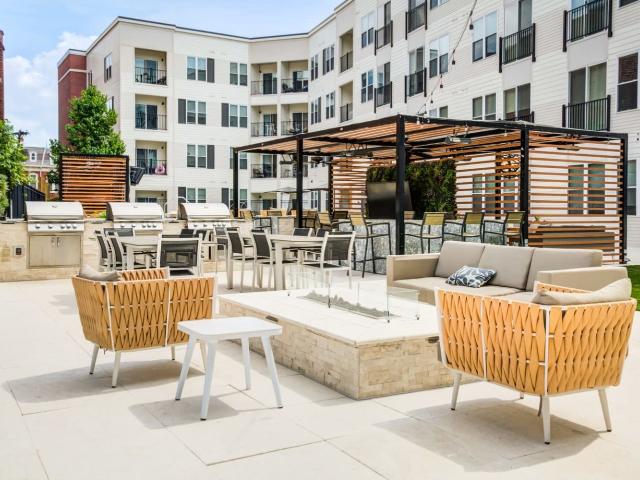 1 BR, 1 BA Apartment 2400 S 9th St Unit 233, Saint Louis, MO 63104