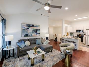 1 BR, 1 BA Apartment 2400 Texas 121 Unit 0501, Euless, TX 76039