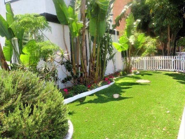 1 BR, 1 BA Apartment 2403 Louella Avenue, Venice, CA 90291