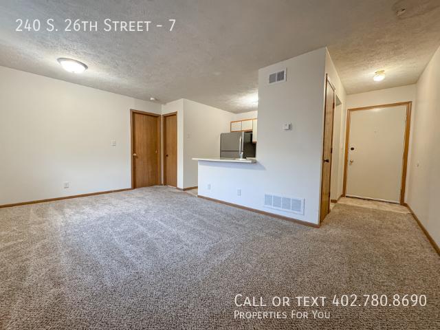 1 BR, 1 BA Apartment 240 S. 26th Street, Lincoln, NE 68510
