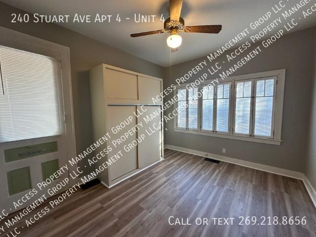 1 BR, 1 BA Apartment 240 Stuart Ave Apt 4, Kalamazoo, MI 49007