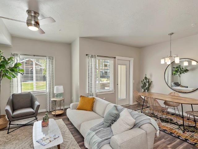 1 BR, 1 BA Apartment 2411 East Riverside Drive Unit E102, Eagle, ID 83616