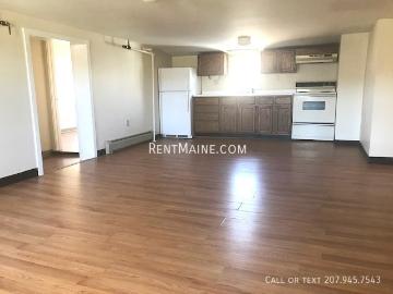 1 BR, 1 BA Apartment 2412 Western Ave Apt Newburgh, ME 04444