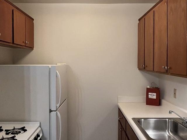 1 BR, 1 BA Apartment 2414 North Oakland Avenue Unit 202, Milwaukee, WI 53211
