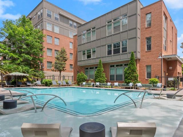 1 BR, 1 BA Apartment 2420 Peachtree Rd Unit 1137, Atlanta, GA 30305