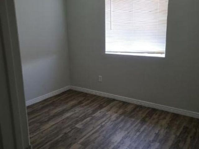1 BR, 1 BA Apartment 2424 E. Grandview Rd, Phoenix, AZ 85032