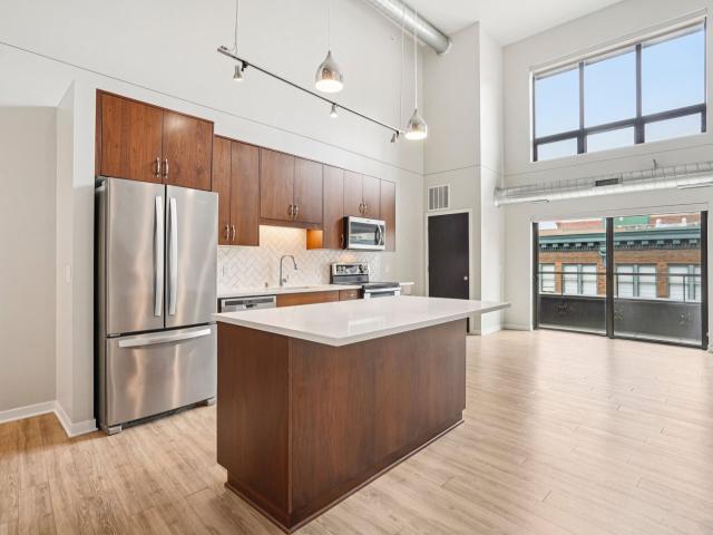 1 BR, 1 BA Apartment 244 4th Street E Unit 306, Saint Paul, MN 55101