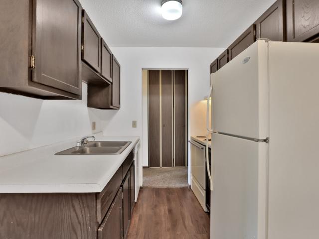 1 BR, 1 BA Apartment 2450 Island Drive Unit 2450 114, Spring Park, MN 55384