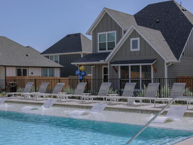 1 BR, 1 BA Apartment 2451 Eaton Street Unit 413, Fort Worth, TX 76108
