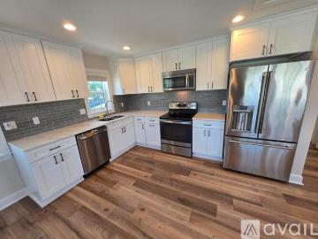 1 BR, 1 BA Apartment 2495 13 Th Avenue North, Unit 1/2, St. Petersburg, FL 33713