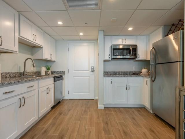 1 BR, 1 BA Apartment 2500 Edwards Drive Unit 1 406, Fort Myers, FL 33901