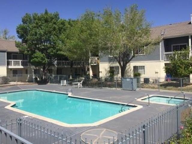 1 BR, 1 BA Apartment 250 East Avenue R Unit A02, Palmdale, CA 93550