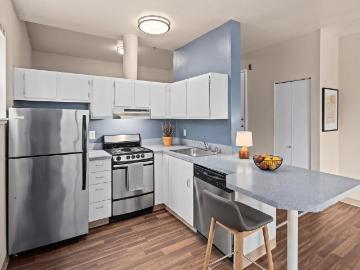 1 BR, 1 BA Apartment 2510 Western Avenue Unit 113, Seattle, WA 98121