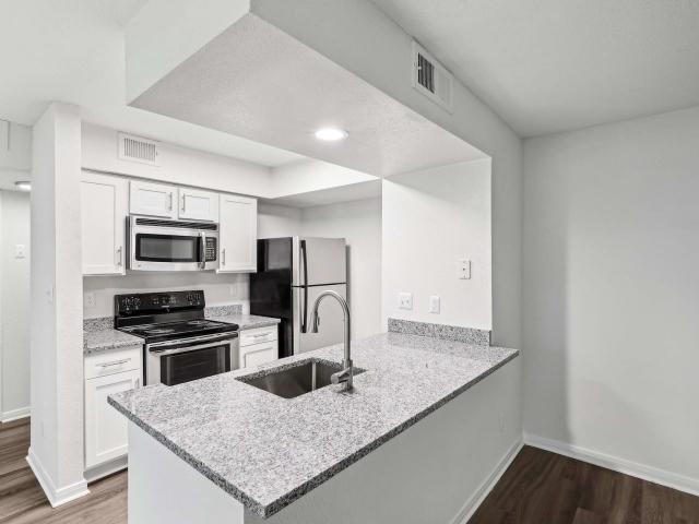 1 BR, 1 BA Apartment 2511 Farmcrest Drive Unit 424, Herndon, VA 20171