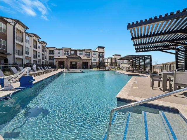 1 BR, 1 BA Apartment 2512 N Grand Ave Unit 8303, Gainesville, TX 76240